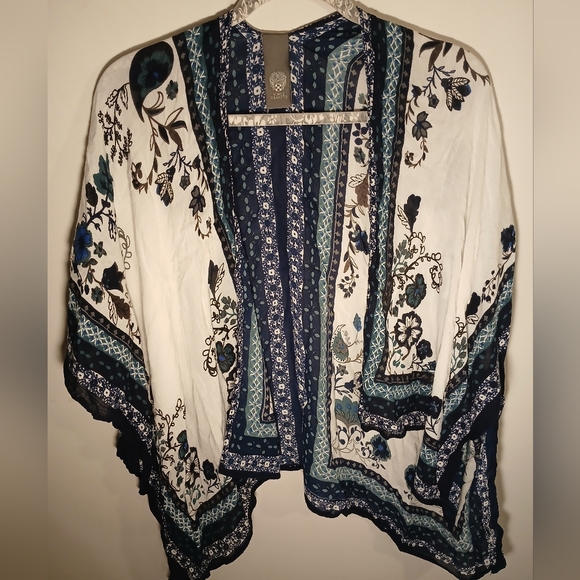 Vince Camuto Tops - Vince Camuto Navy and Teal Patterned Garment